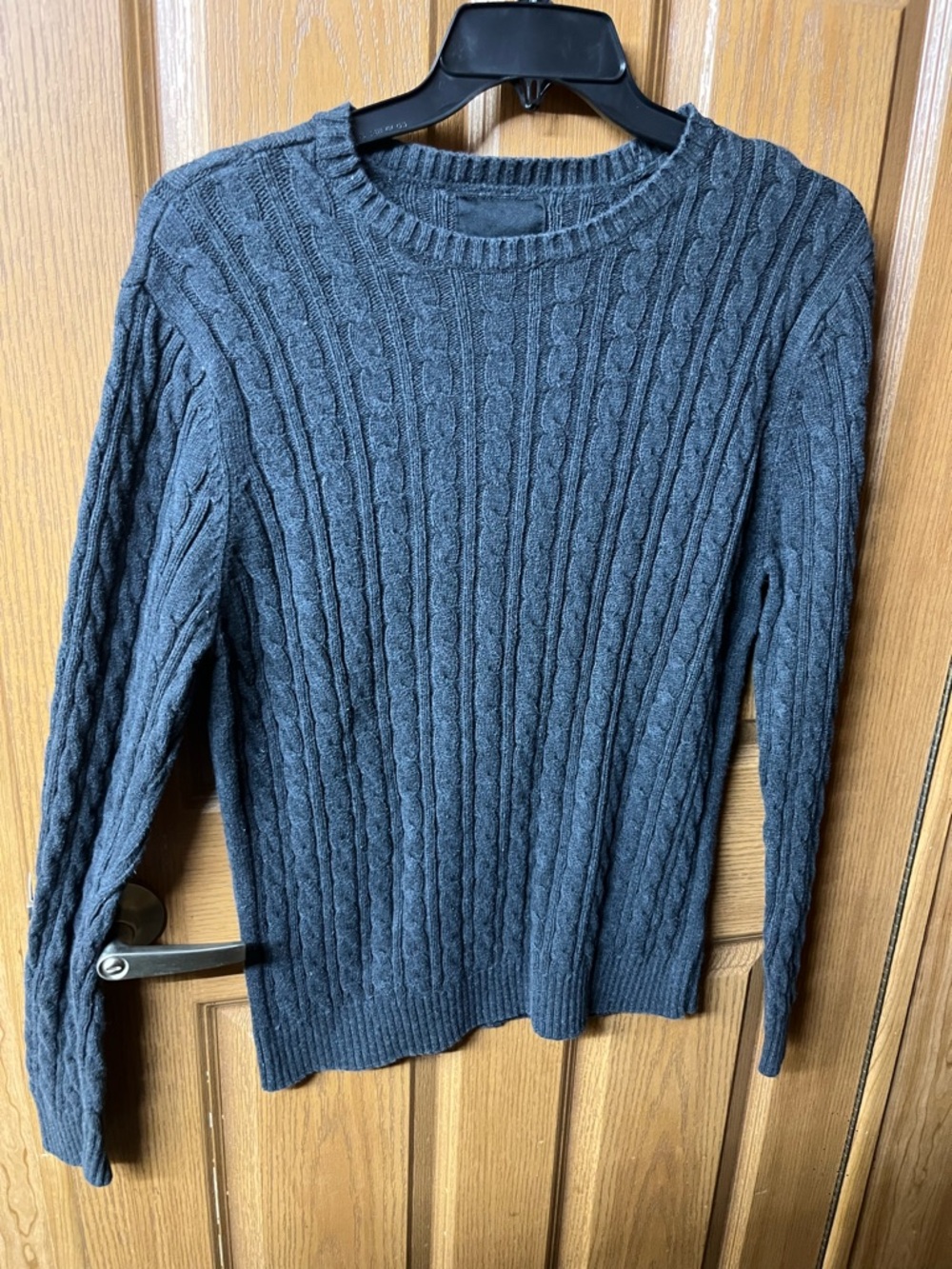Men's Crewneck Cable Knit Sweater - Charcoal Gray